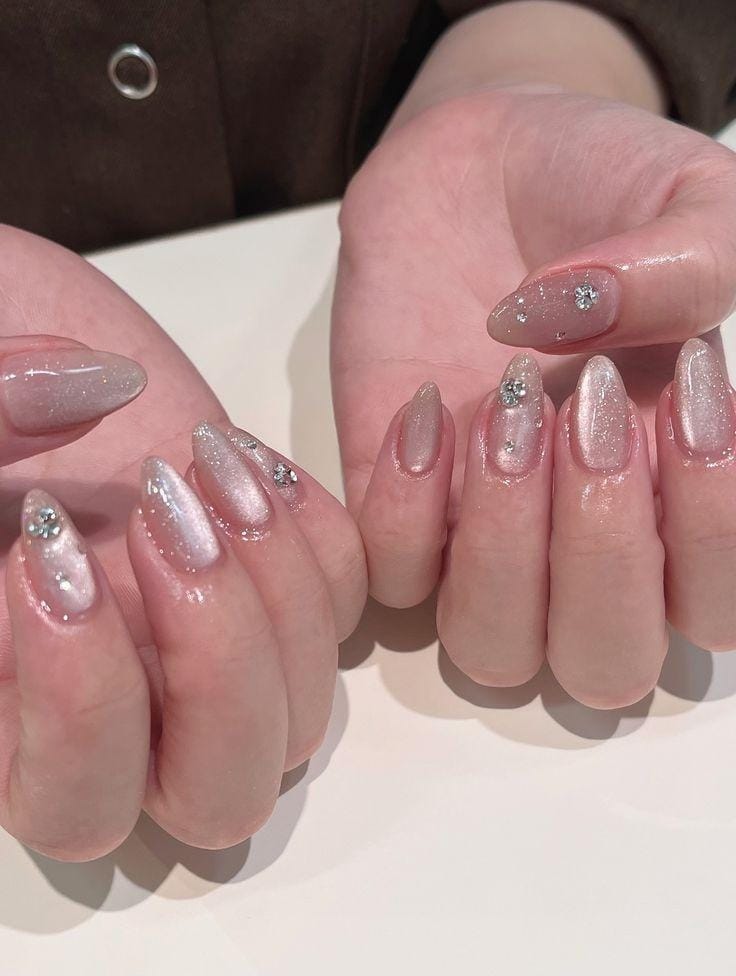 Cat Eye Magnetic Gel Nails