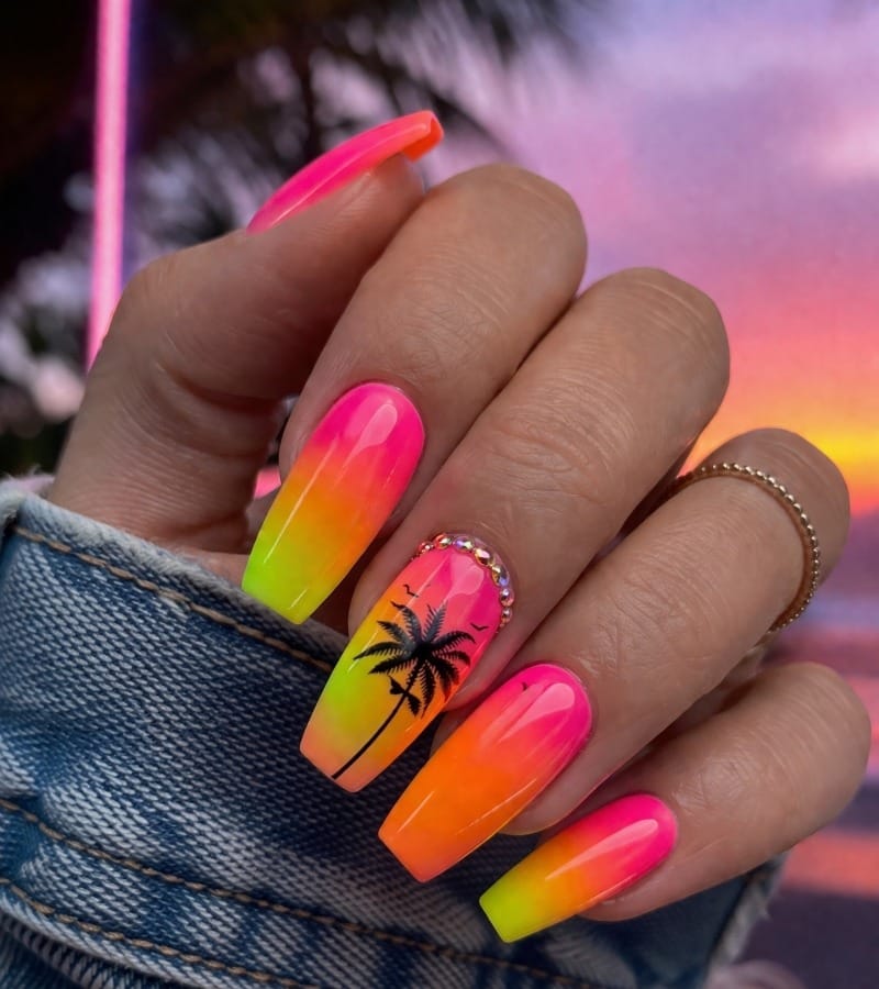 Neon Gradient Nails: Vibrancy in Every Stroke