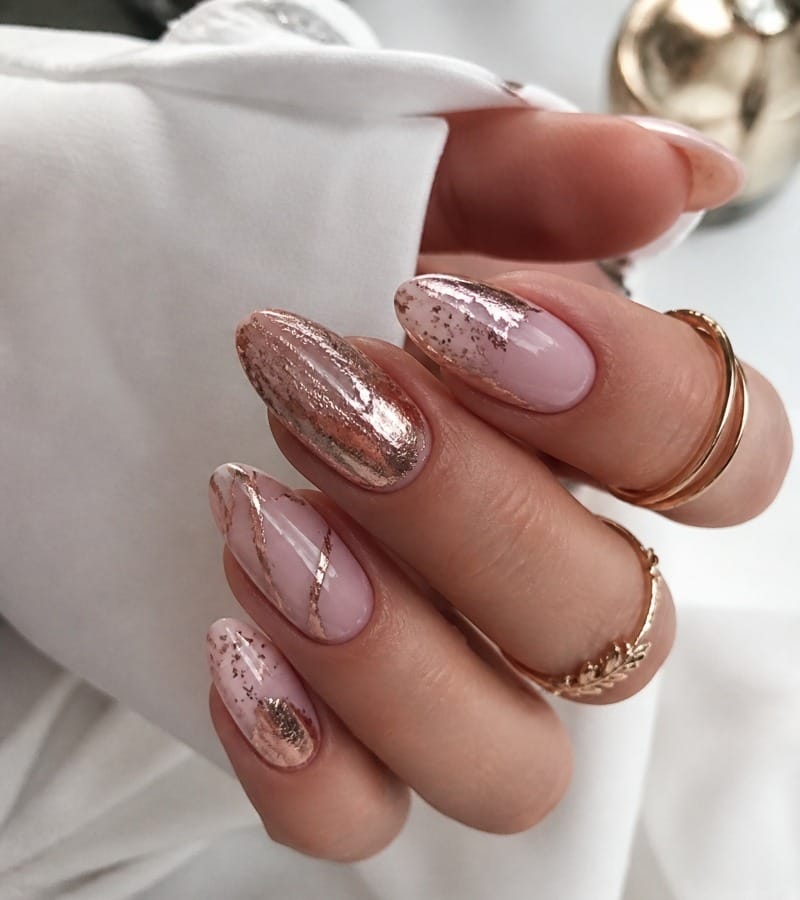 Foil Nail Art: Luxe with a Touch of Elegance